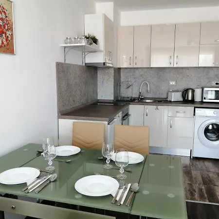 Azaria Apartment Хисаря Екстериор снимка